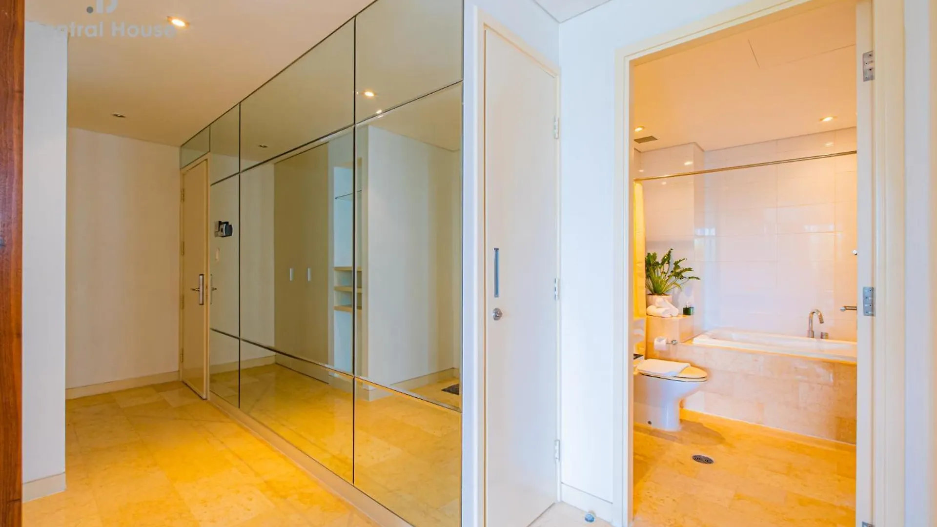 Avalon Suite District 1 Ho Chi Minh City Apartment